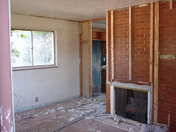 1_week_front_room