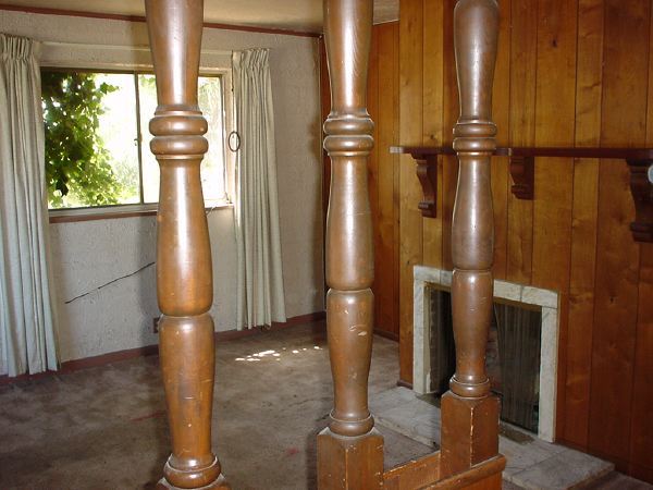 before_front_room