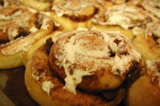 Cinnamon Roll Research D&K 1