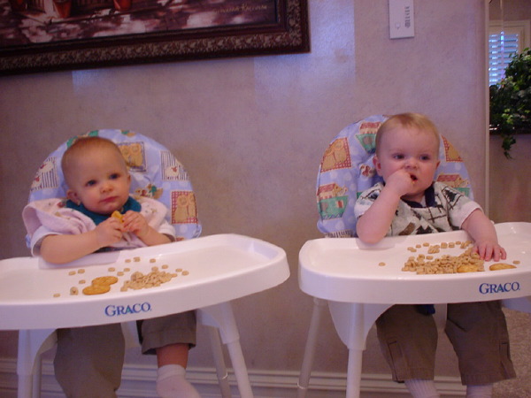 cheerio_boys_jeremy_and_liz