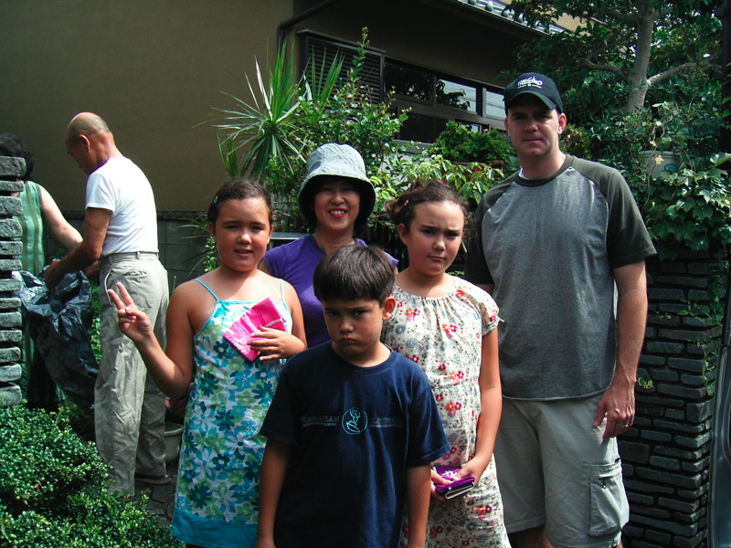 dad_kids_aunt_keiko.jpg